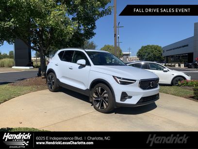 Used 2024 Volvo XC40 B5 Plus w/ Protection Package Premier