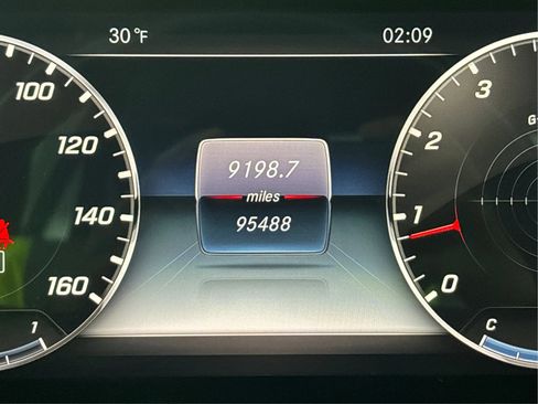 Used 2020 Mercedes-Benz E 350 Sedan image 46