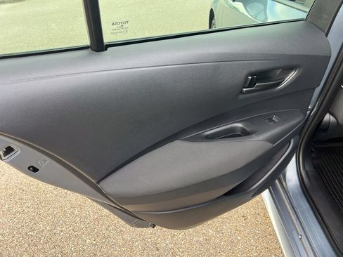 Used 2025 Toyota Corolla LE FWD image 18