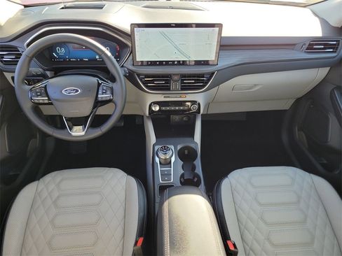 Used 2023 Ford Escape Platinum w/ Premium Technology Package image 20