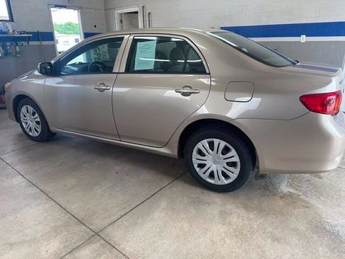 Used 2010 Toyota Corolla FWD image 5