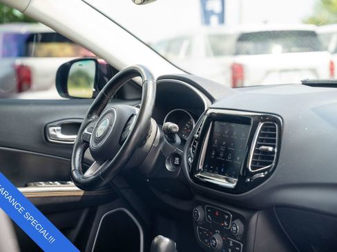 Used 2021 Jeep Compass Limited w/ Elite Interior Group image 11