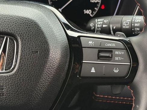 Used 2025 Honda Pilot TrailSport image 15