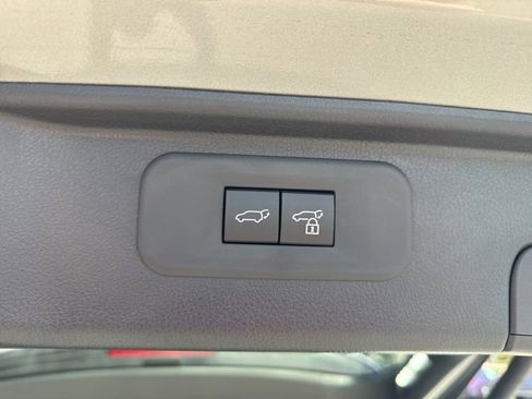 Certified 2026 Toyota Grand Highlander XLE FWD image 30