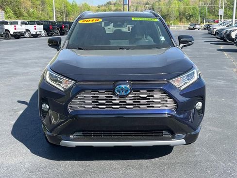 Used 2019 Toyota RAV4 XSE w/ XSE Weather Package AWD/4WD image 7