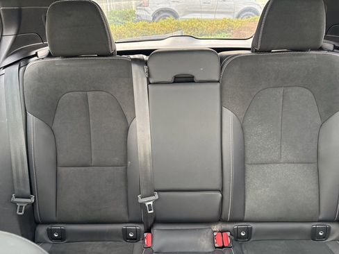 Certified 2023 Volvo XC40 B5 Plus w/ Climate Package image 31