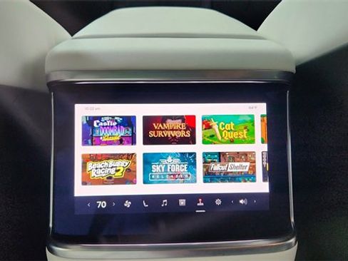 Used 2022 Tesla Model S Plaid image 53