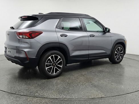 Used 2025 Chevrolet TrailBlazer LT image 9