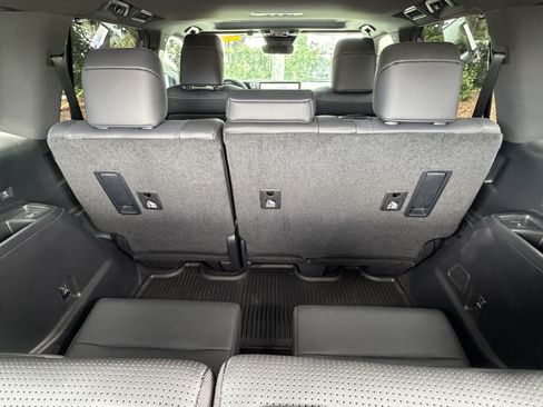 Used 2026 Lexus GX 550 w/ Accessory Package (2T) AWD/4WD image 51