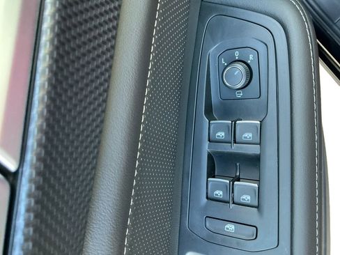 New 2026 Volkswagen Atlas Cross Sport SEL Premium R-Line image 21