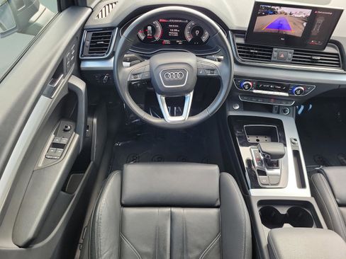 Used 2025 Audi Q5 2.0T Premium image 11