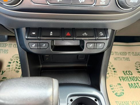 Used 2018 Chevrolet Colorado Z71 image 21