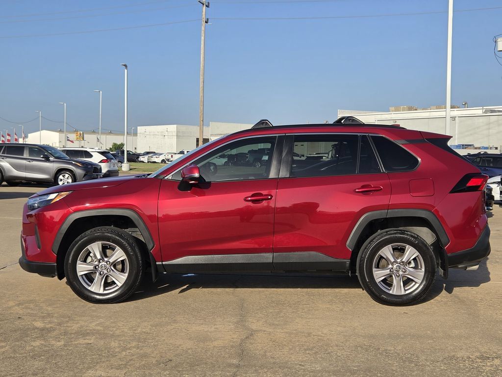 Used 2023 Toyota RAV4 XLE FWD image 6