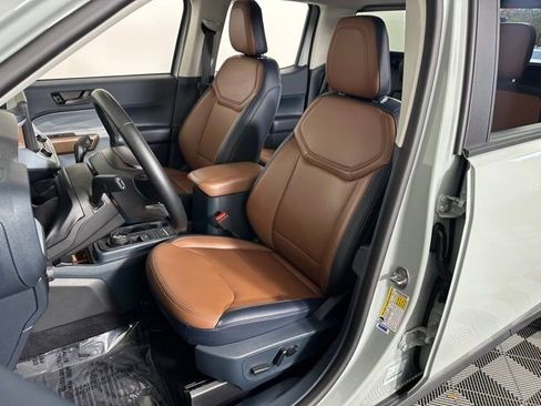 Used 2024 Ford Maverick Lariat image 17