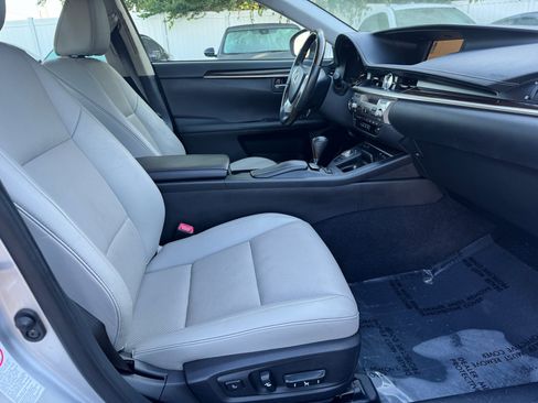Used 2014 Lexus ES 350 image 17
