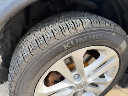 Used 2014 Nissan Juke SL image 13