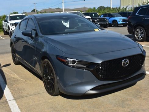 Used 2025 MAZDA MAZDA3 2.5 S Hatchback w/ Premium Pkg FWD image 3