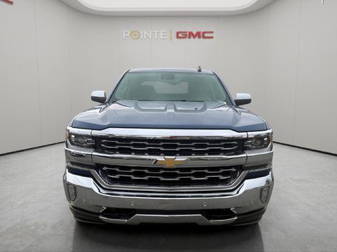 Used 2018 Chevrolet Silverado 1500 LTZ w/ LTZ Plus Package AWD/4WD image 8