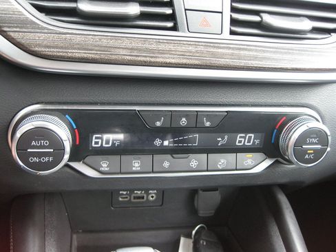 Used 2019 Nissan Altima 2.5 SL AWD/4WD image 19