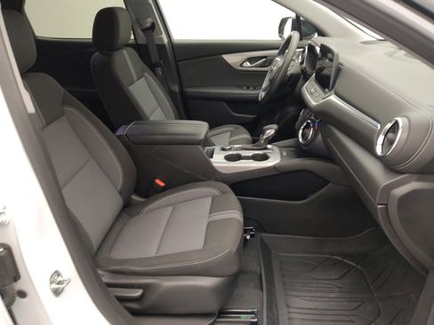 Used 2024 Chevrolet Blazer LT w/ Convenience Package image 21