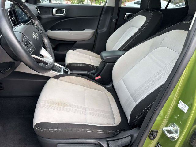 Used 2022 Hyundai Venue SEL FWD image 20