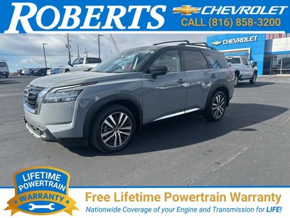 Used 2022 Nissan Pathfinder Platinum w/ Lighting Package (N92)