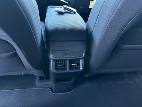 New 2027 Chevrolet Equinox LT w/ Safety and Technology Package FWD image 22