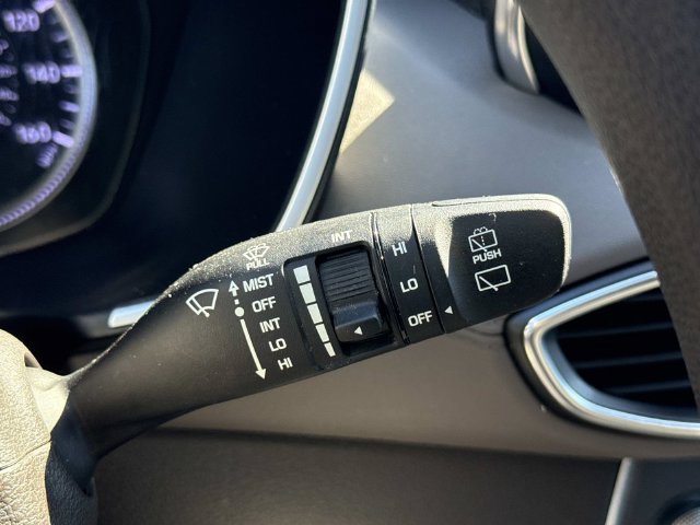 Used 2019 Hyundai Santa Fe SE AWD/4WD image 25