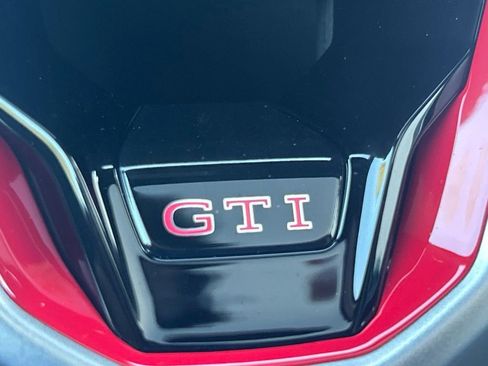 New 2026 Volkswagen GTI SE FWD image 25