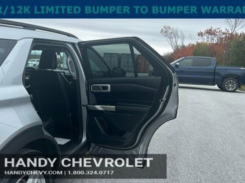 Used 2022 Ford Explorer XLT w/ Equipment Group 202A image 44