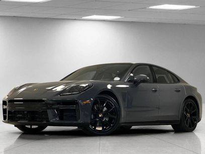 New 2025 Porsche Panamera 4