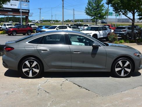 Used 2025 Audi A5 2.0T Premium Plus w/ Premium Plus AWD/4WD image 4