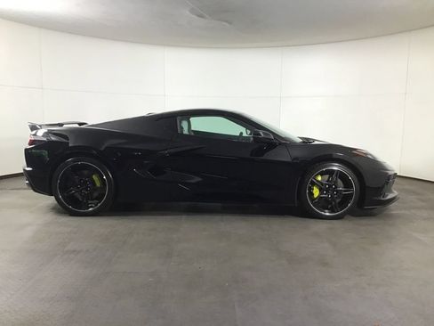 Used 2021 Chevrolet Corvette Stingray Preferred Cpe w/ Z51 Performance Package RWD image 8