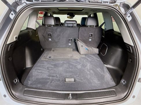 Used 2023 Jeep Grand Cherokee 4WD 4xe image 31