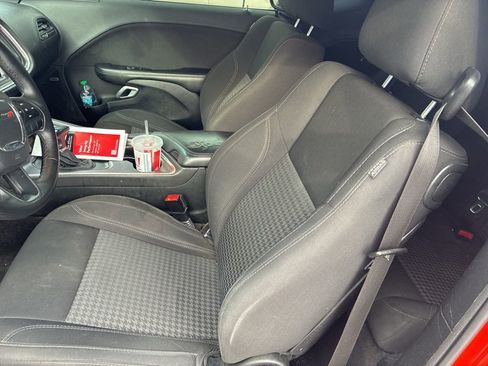 Used 2017 Dodge Challenger R/T w/ Sound Group image 9