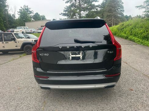 Used 2018 Volvo XC90 T6 Momentum w/ Convenience Package AWD/4WD image 4
