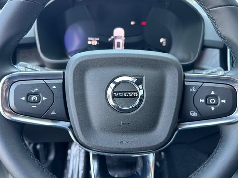 Used 2023 Volvo XC40 Recharge Ultimate w/ Protection Package Premier AWD/4WD image 25