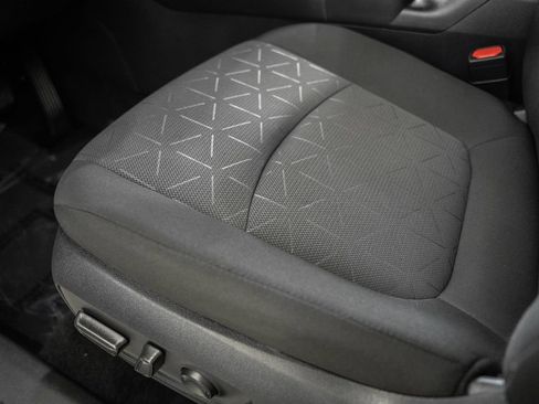 Used 2025 Toyota RAV4 XLE image 30