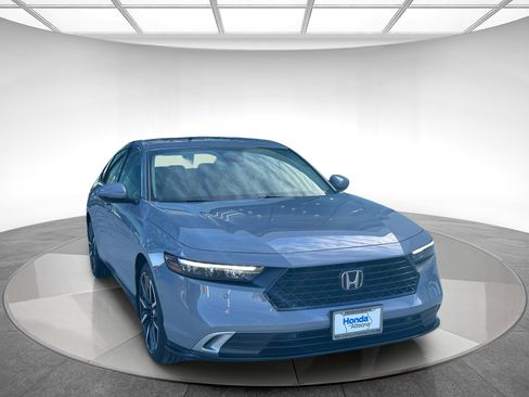 New 2025 Honda Accord Touring image 7