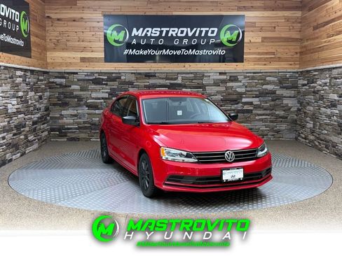 Used 2015 Volkswagen Jetta S image 1