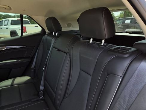 Used 2023 Buick Envision Essence AWD/4WD image 35