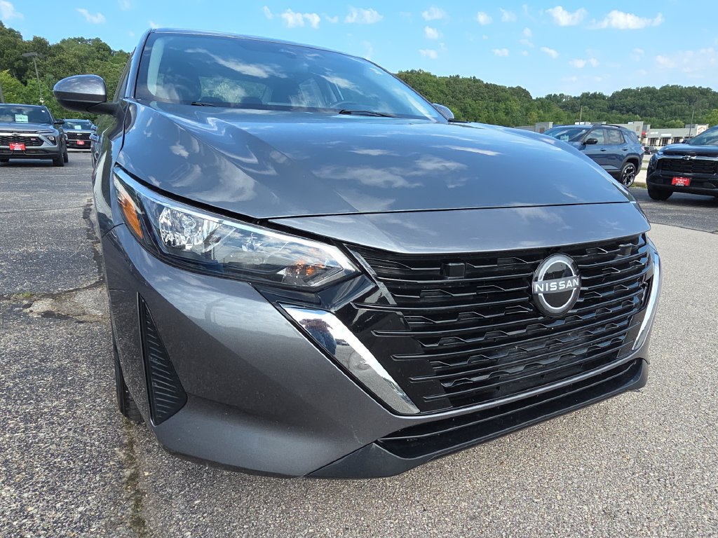 Used 2024 Nissan Sentra SV FWD image 11