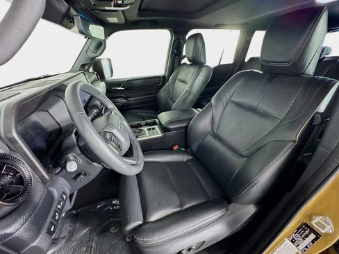 Used 2024 Toyota Land Cruiser image 12