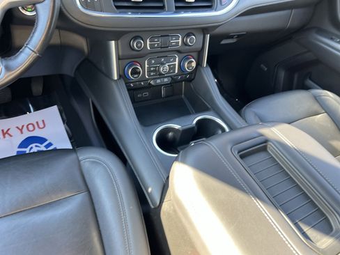 Used 2022 Chevrolet Tahoe LT w/ Luxury Package image 22