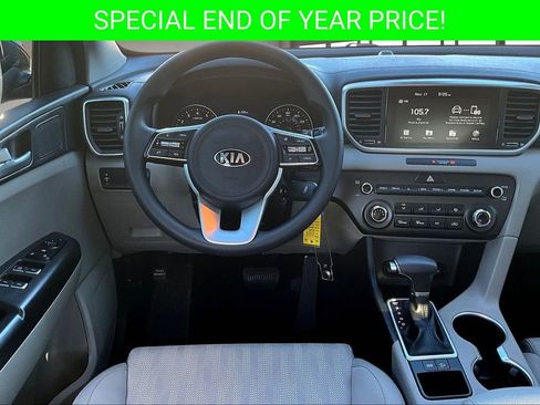 Used 2022 Kia Sportage LX image 8