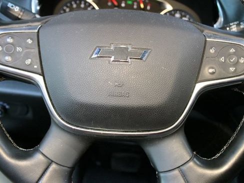 Used 2023 Chevrolet Traverse RS AWD/4WD image 21