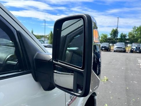 Used 2024 RAM 2500 Limited AWD/4WD image 14