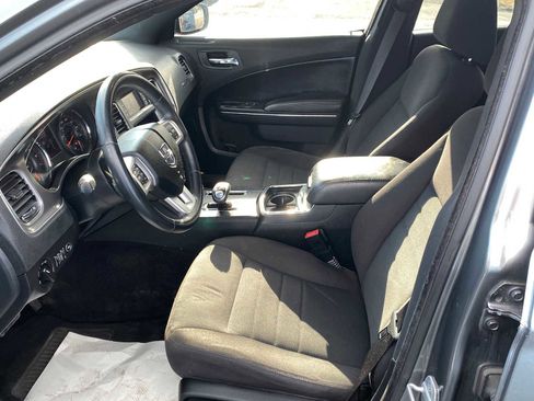Used 2012 Dodge Charger SE w/ Sport Appearance Group image 10