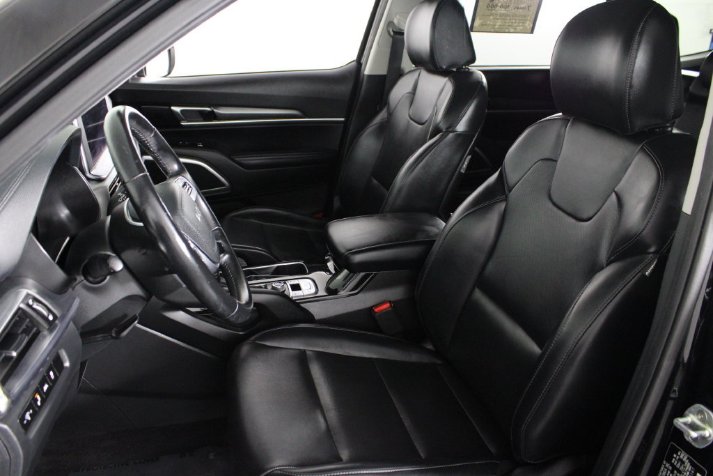 Used 2022 Kia Telluride LX FWD image 19