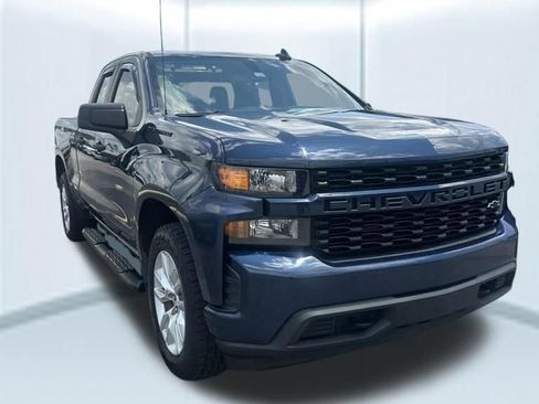 Used 2021 Chevrolet Silverado 1500 Custom w/ LPO, Dark Essentials Package RWD image 2